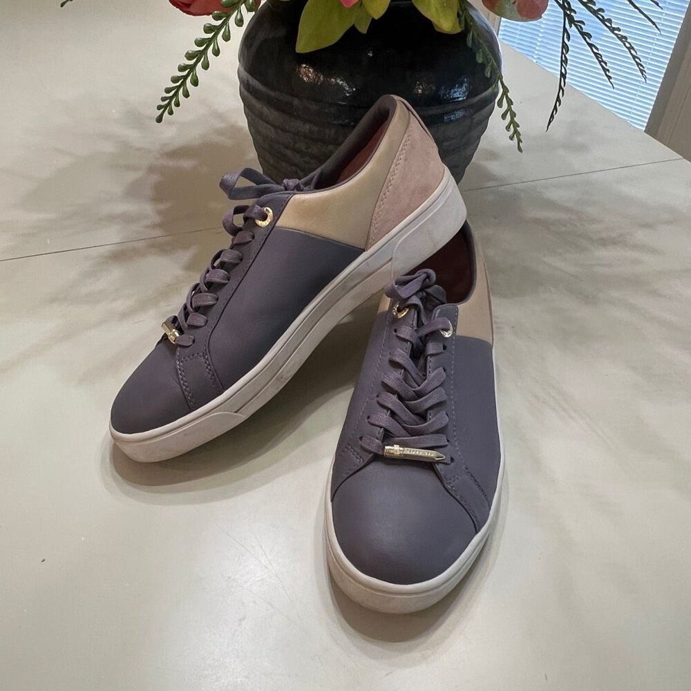 Ted Baker Women's Colorblock Leather Suede Oleni Sneaker Purple Taupe Size 7